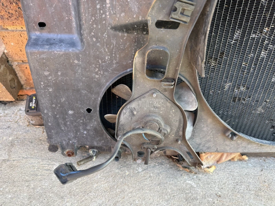 Toyota Supra Mk4 Jza80 2jz GTE Complete Radiator With Fan/shroud - Image 2 of 4