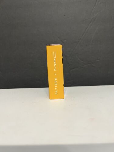 MAC Retro Matte Lipstick 707 RUBY WOO .10oz Full Size Pattern x Mac - Picture 4 of 11