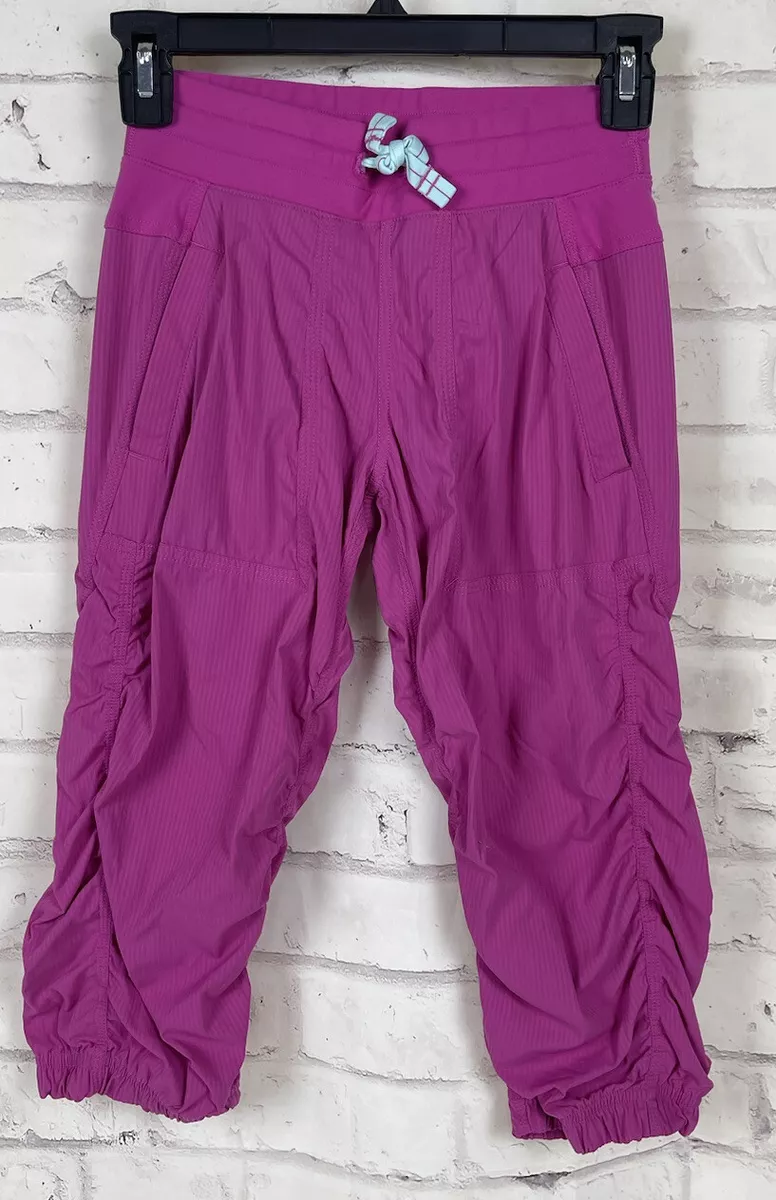 IVIVVA Live to Move Crop Studio Pants Ruched Pockets Dance Size 10