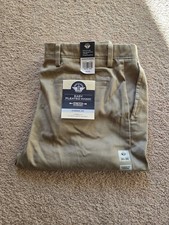 Mens Dockers Classic Fit pleated 36x30. Brand New