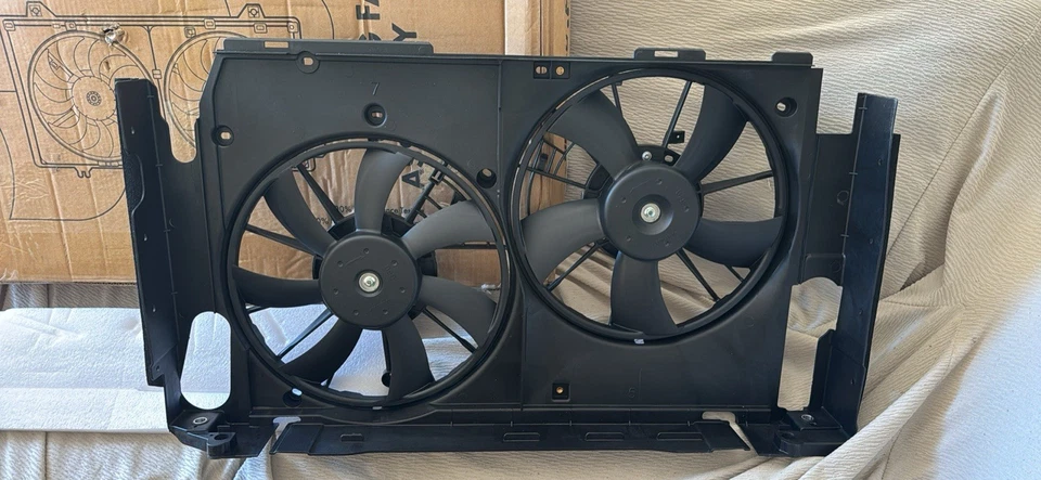 Conjunto de ventilador de refrigeración condensador radiador para Toyota RAV4 2009 2010 2011 2012 Foto 2 de 2