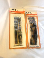 HO Scale Train Track Lot New Old Stock Straight and Curve