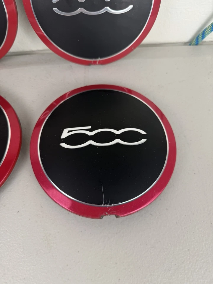 Juego de 4 tapas centrales de rueda rojas Fiat 500 68078419AB 68078421AB 2012-17 5 1/4 Foto 4 de 4