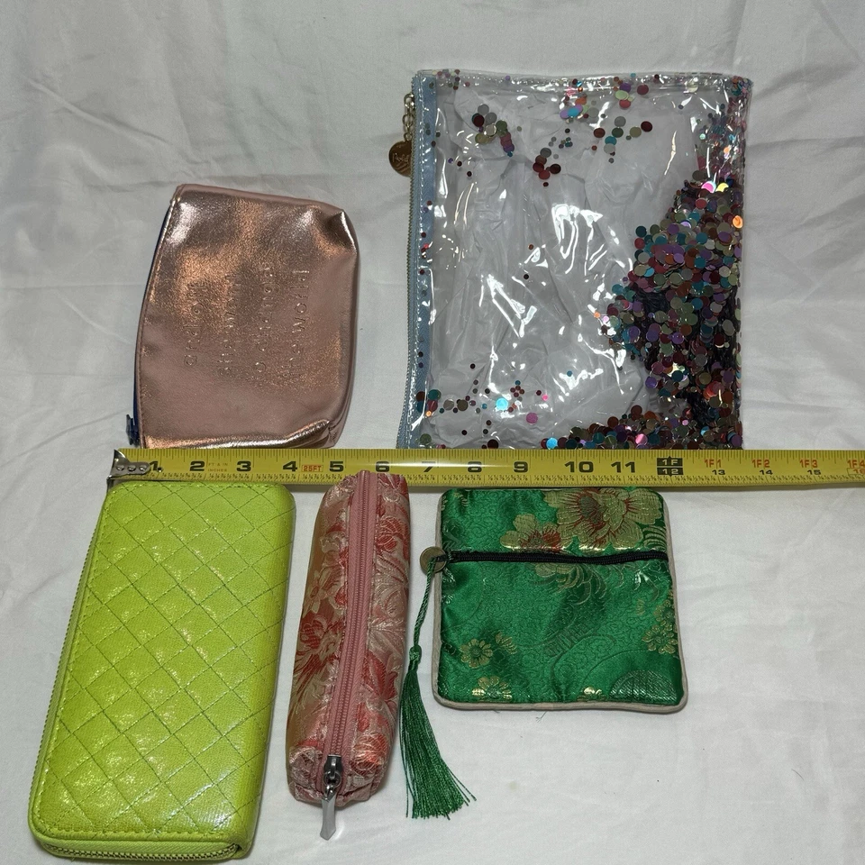 Lote de 5 bolsas mixtas de maquillaje, billetera, bolsa de joyería Foto 4 de 4