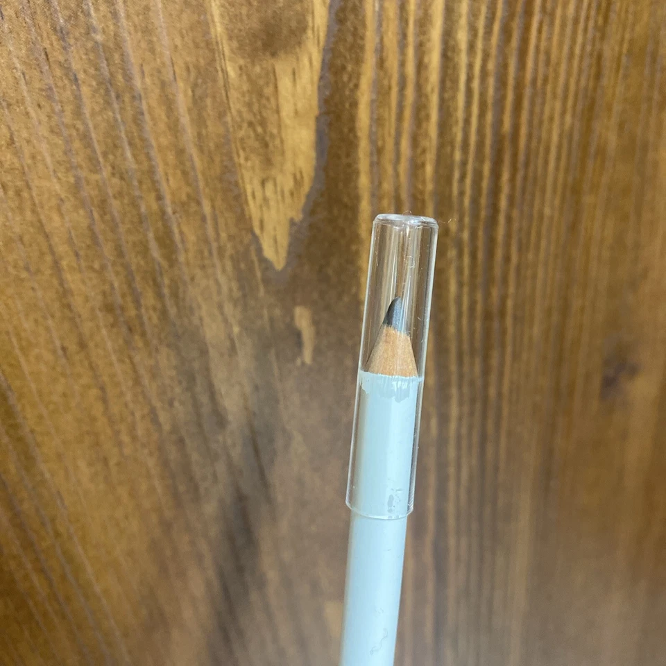 Delineador de ojos Calvin Klein Coffee Eye Definer (marrón) color raro difícil de encontrar maquillaje Foto 2 de 4