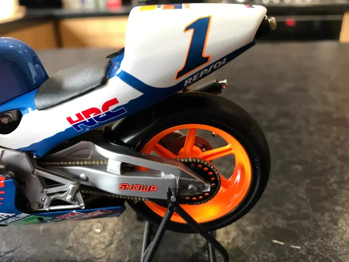 ミニチャンプス 1/12 HONDA NSR500 GP1997 Repsol MINICHAMPS Michael Doohan 1/12 Honda NSR 500 GP 1997 Die