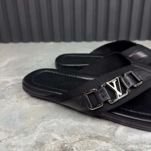 Louis Vuitton Thong Sandals Logo Black Leather 9 LV or 10 US or 43 EUR - Picture 9 of 21