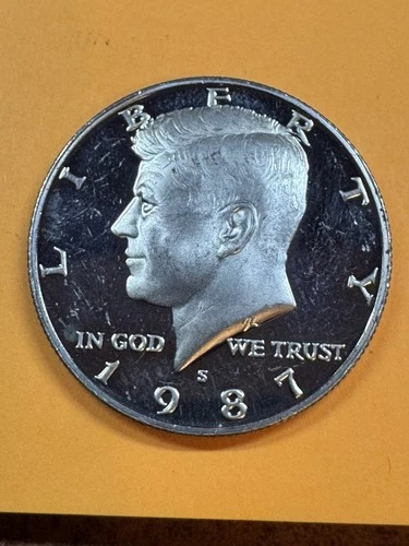 1987 S Kennedy Half Dollar (1) Clad  Proof Coin  Light Circulated NIFC  N 489