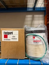 GENUINE Fleetguard FS19915 Fuel Filter with Water Separator Elemax New