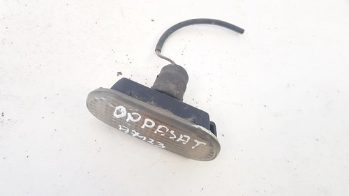 3b09491117c Seitenblinker (Kotflügelblinker) Vorne Rechts  Volks DE1387959-59