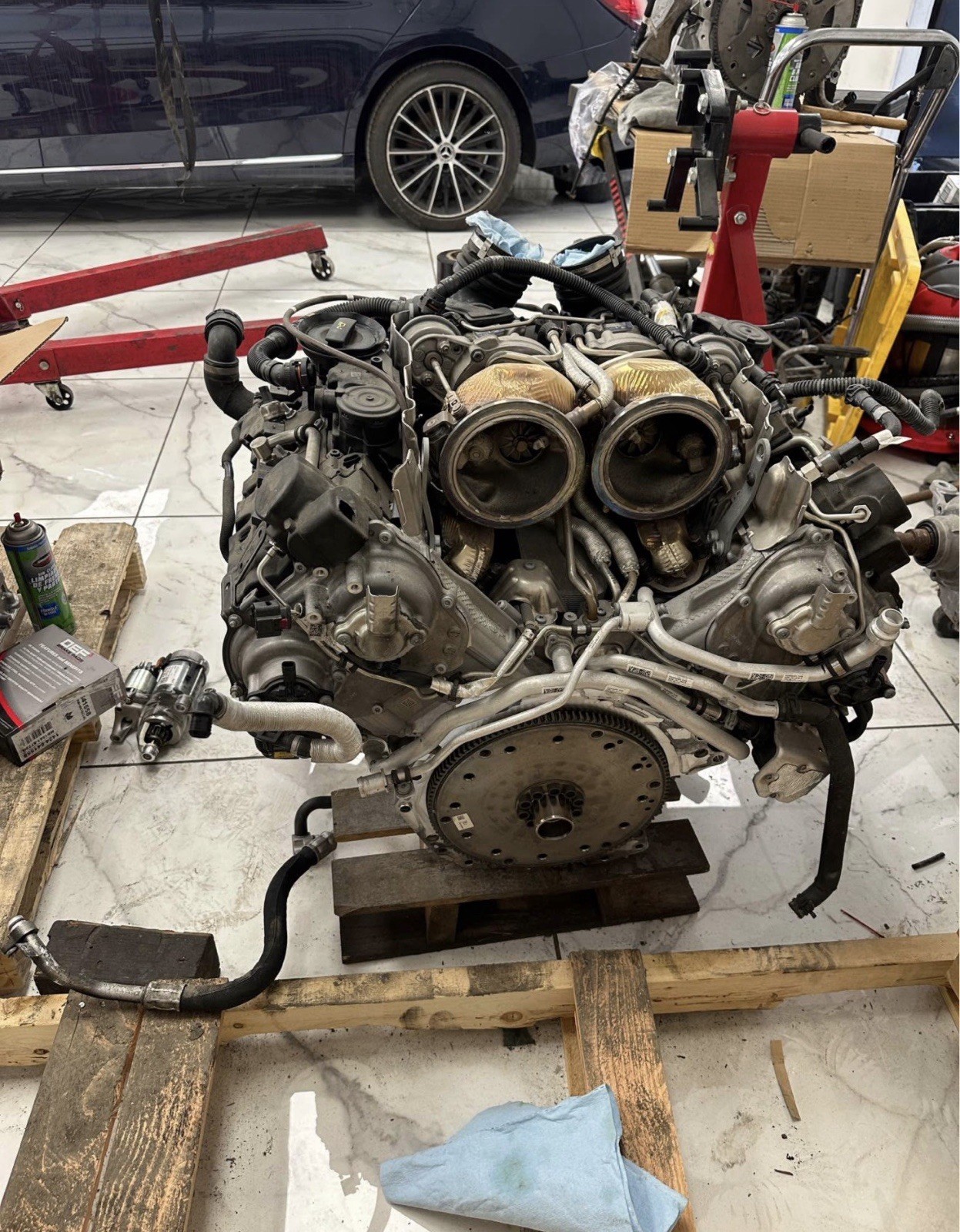 Lamborghini Urus Engine 4.0L V8 Twin Turbo