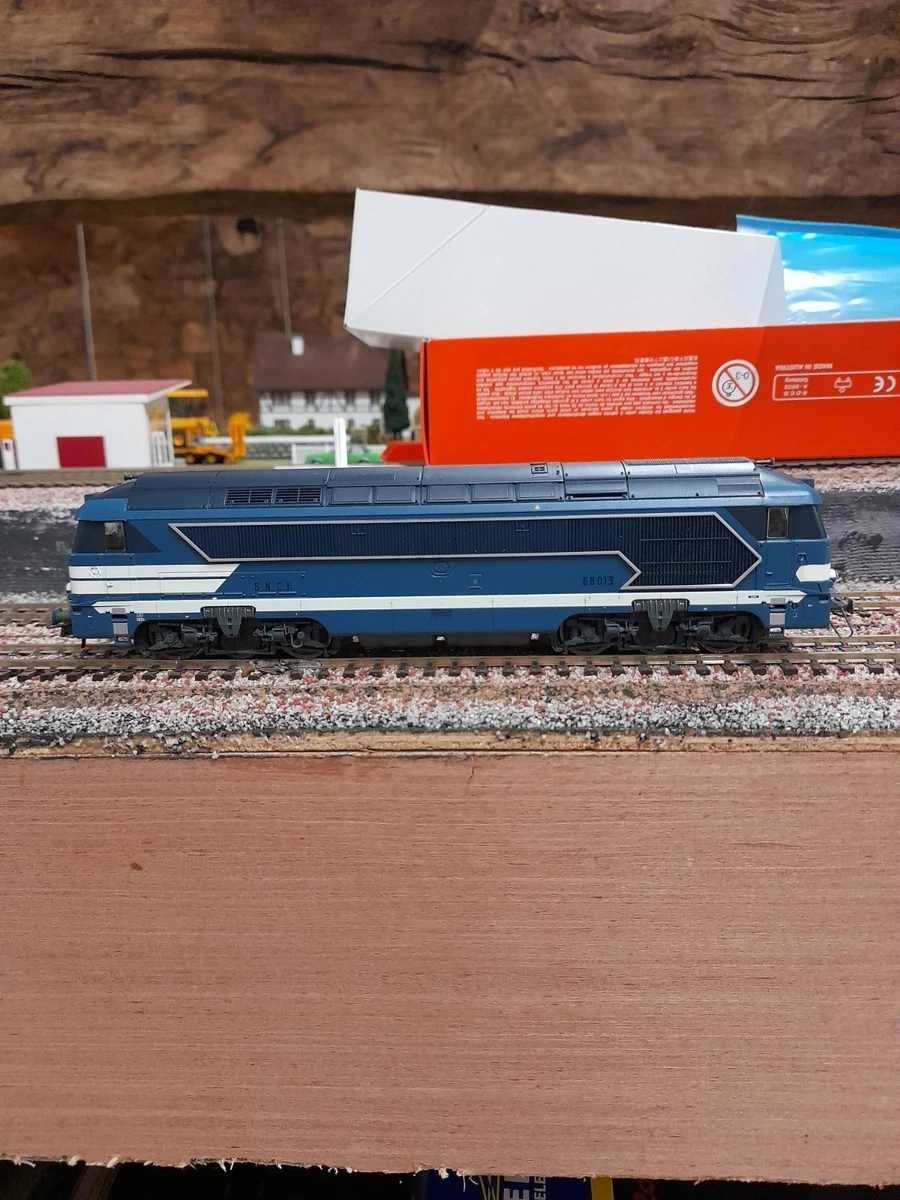 Locomotive diesel BB 68013 livrée bleue DC - Modélisme