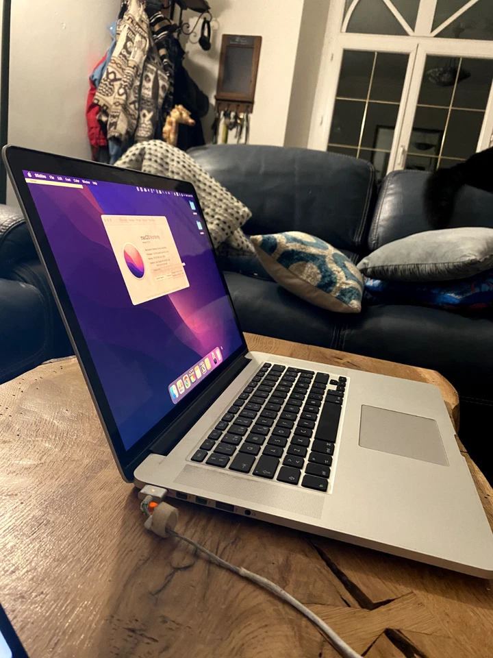 Apple MacBook Pro 15" 2015 · i7 · 16GB · 500GB, photo 2 sur 5