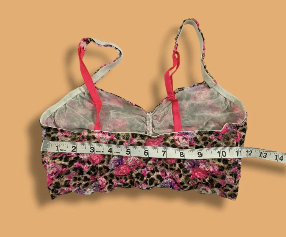Bralette de Encaje Rosa Victorias Secret Talla Pequeña Patrón Animal Libre Guepardo Foto 3 de 4