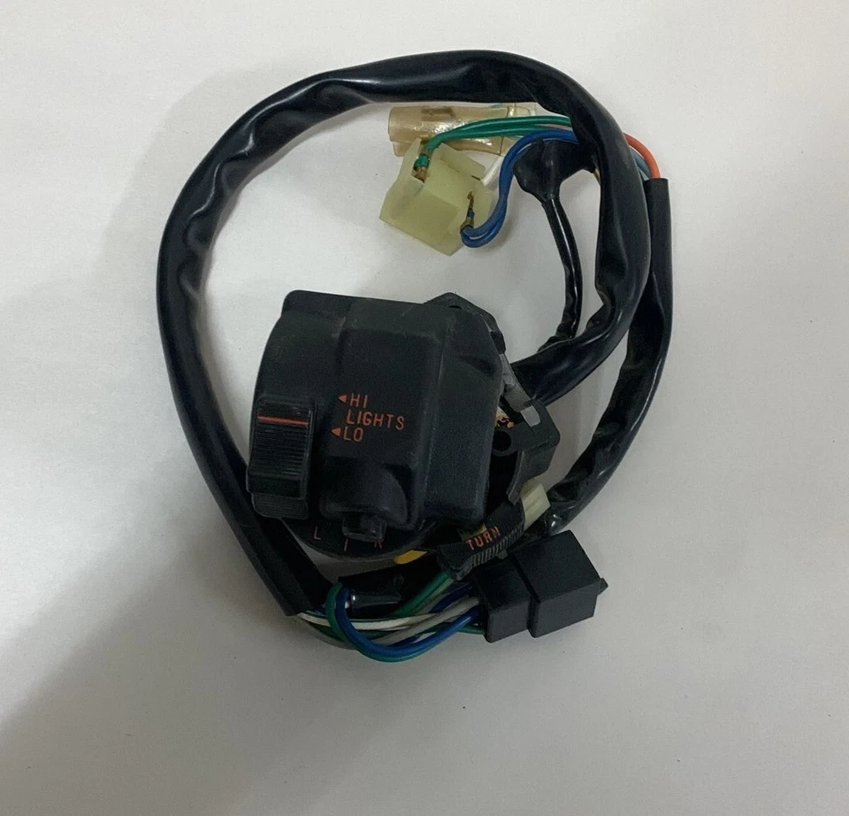 HONDA CB1100F CB750F CB750F2 1983 SWITCH WINKER # 35200-MG5-610 NOVO FABRICANTE DE EQUIPAMENTO ORIGINAL (704)RI - Imagem 2 de 4