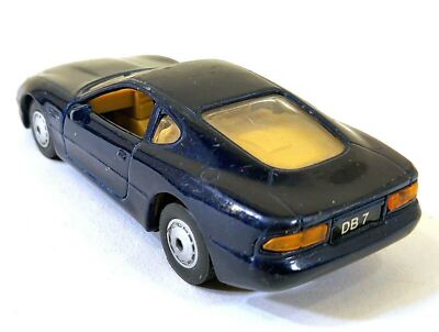 Maisto Shell Aston Martin DB7 1/40 China Vintage Toy Car