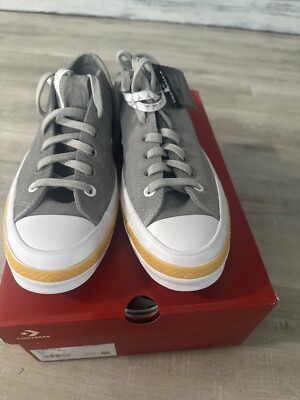 converse sneaker