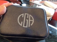 Mark and Graham Universal Travel Jewelry case  Navy  mono CGA New wo tag