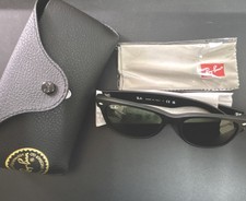 Ray-Ban RB2132 New Wayfarer Sunglasses Rubber Black Frame G-15 Green Lens