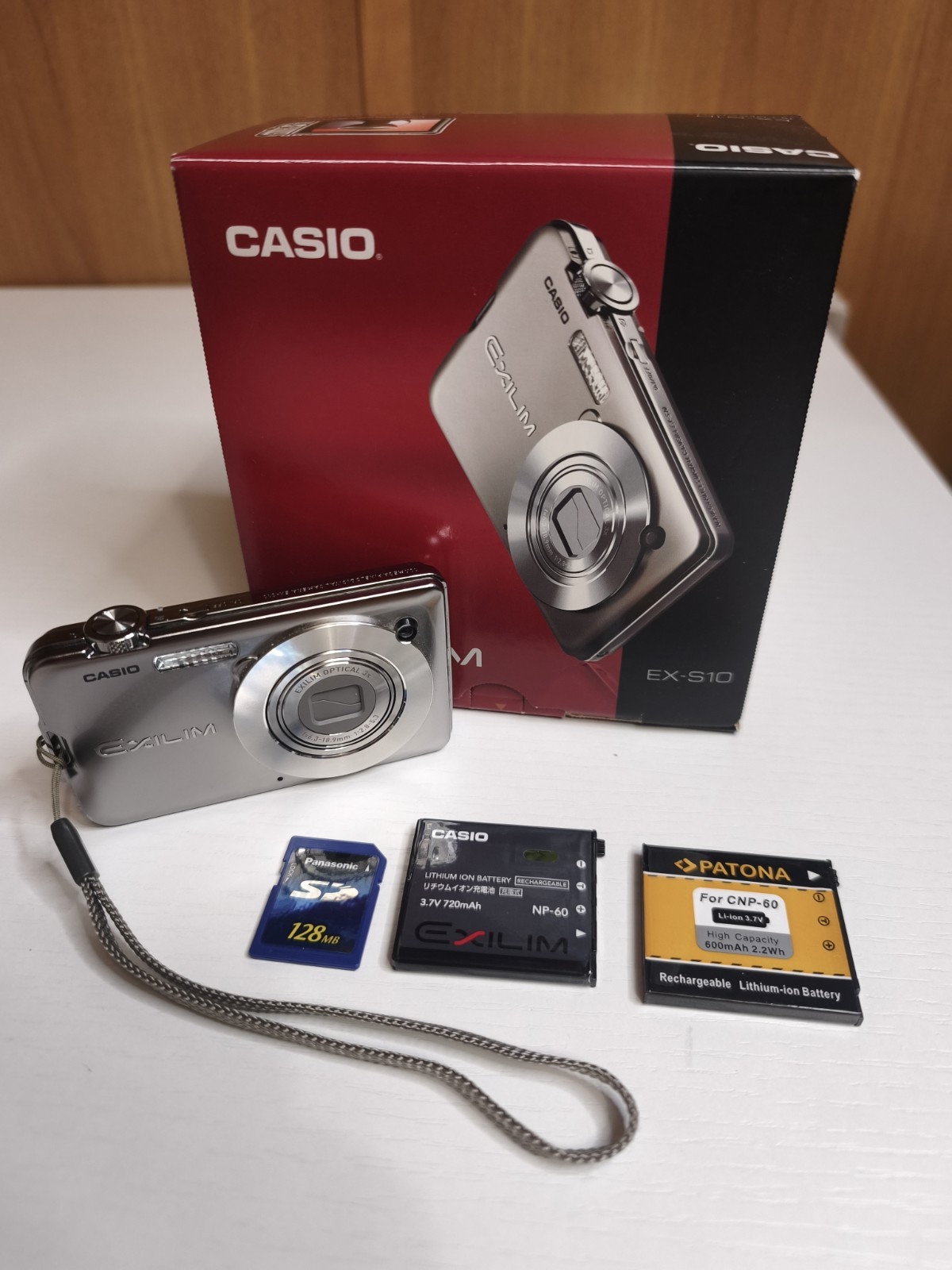 Casio EXILIM Exilim EX-S10 10,1MP 3x Zoom 2,7" Argento con accessori