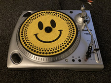 Numark TT1610 DJ Turntable TT-1610 Plug & Play Record Player - Belt Drive Deck