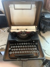 Royal Typewriter In Case Vintage Works thumbnail