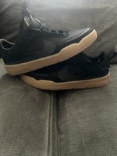 Taking offers Nike Sb’s Uk 5.5 Brand New 