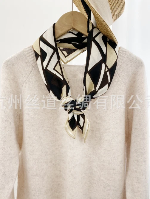 70% Cashmere 30% Silk Neckerchief Scarf grid Print Scarf 26'' Shawl Bandana new