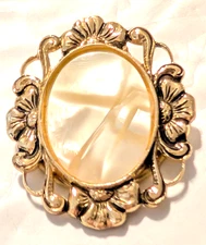 Vintage Mother of  Pearl Scarf Clip, Gold-tone Victorian Style Floral  acc-