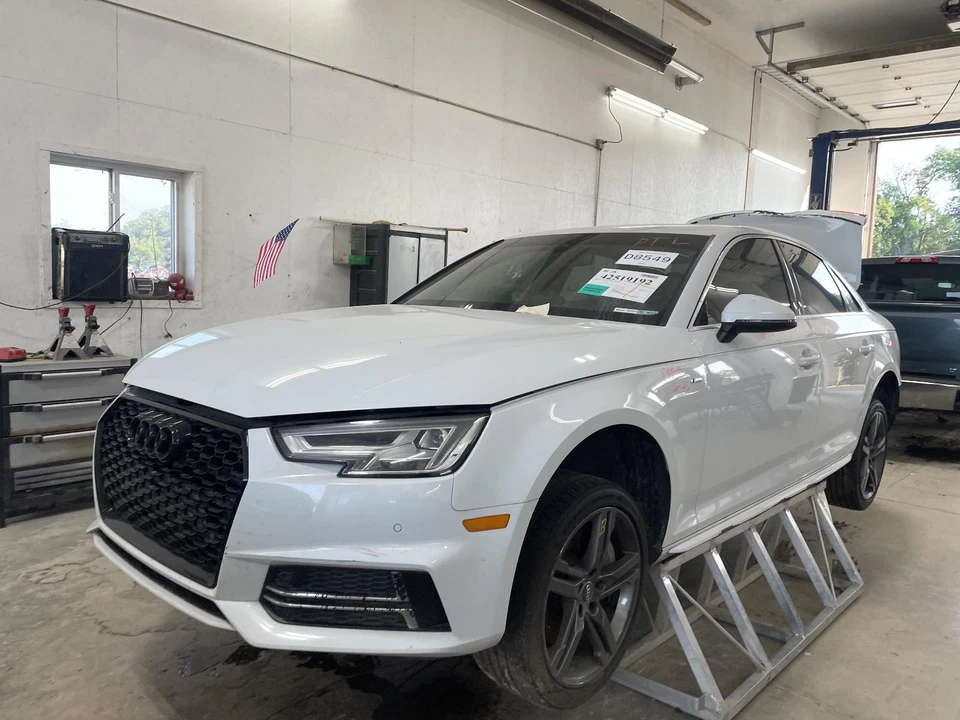 Conjunto de luz trasera derecha usada se adapta a: Audi A4 2017 cuarto panel montado derecha Gr Foto 4 de 4