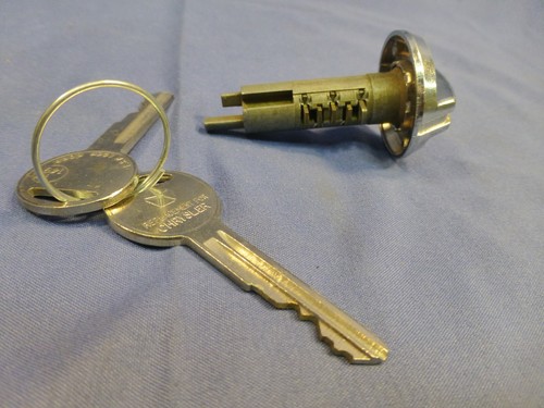 1970-1972 NOS Glove Box Lock Cylinder with Keys Plymouth Cuda AAR Barracuda Fury - Picture 7 of 10