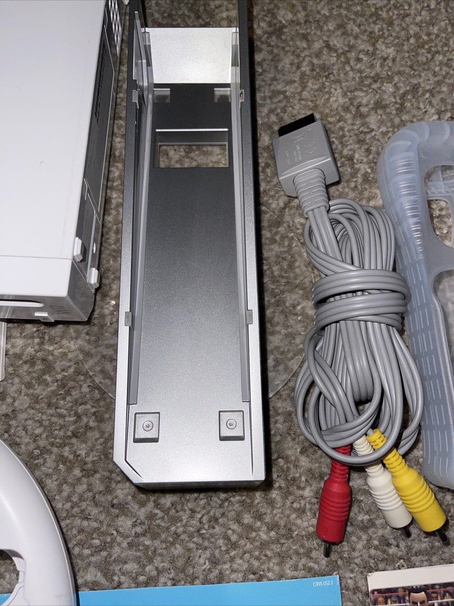 NintendoWII セット NINTENDO WII RVL-001 CONSOLE PICK BUNDLE 1 2 3 OR 4 GENUINE