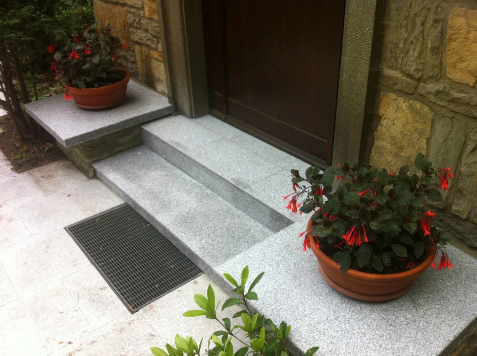 Mauerabdeckung Naturstein grau/ Granit  Abdeckplatte Mauer Pfeilerabdeckung NEU - Bild 2 von 4