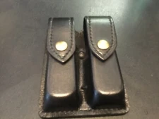 AUTHENTIC SAFARI LAND DOUBLE BLACK LEATHER BELT HOLSTER NO RESERVE