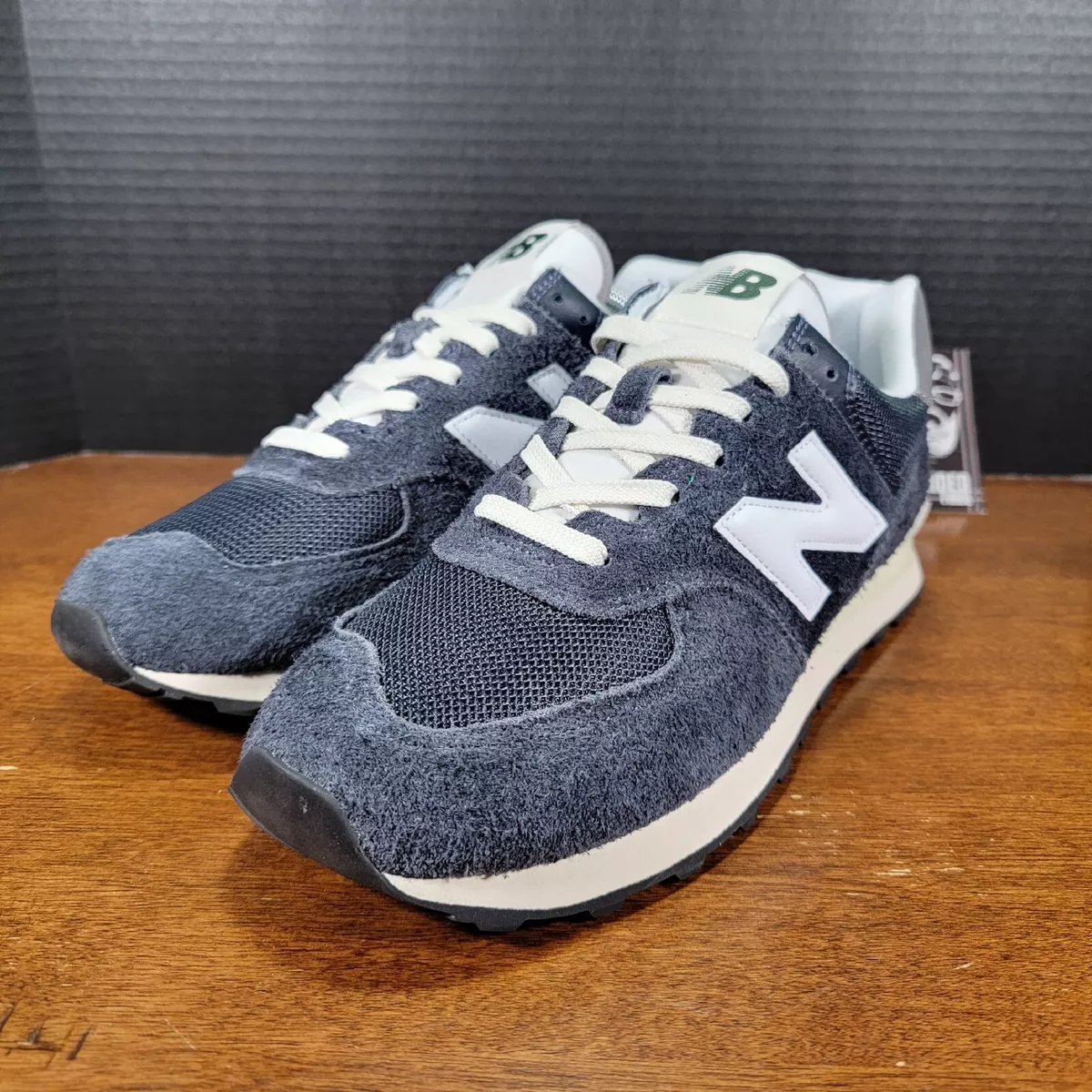 New balance 574 blanche et bleu marine hotsell