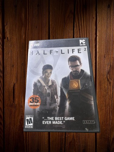 Half Life 2 PC DVD-ROM w/Install Key Card - Picture 1 of 4