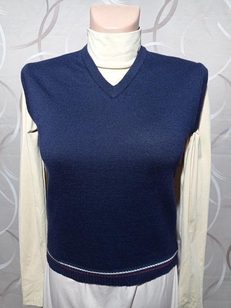 Women Aquascutum Vest Black Wool 34