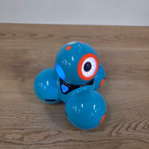 Wonder Workshop DA01 Dash Robot | Blue | Robot Only - Powers On