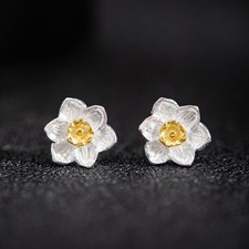 S925 Silver Flower Earrings Women's Fashion Simple Narcissus Flower Earnail