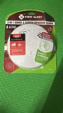 First Alert 2-in-1 Smoke & Carbon Monoxide Alarm, 1046803, new open
