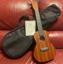 ISLANDER by Kanilefa ISLANDER MC 4 Ukulele