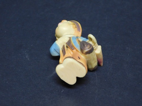 Figurine "Traveling Boy w/umbrella" VTG Miniature 2.75" Tall Hong Kong Ex. Cond - Picture 5 of 5