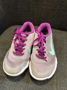grey and pink nike trainers