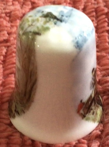 Fox Hunt Hunting Porcelain Thimble Herring 2 - Picture 2 of 3