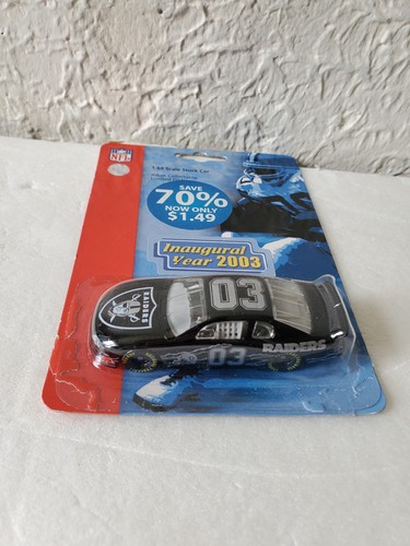 Vintage NFL Oakland Raiders 1:64 Scale Die Cast Stock Car 2003 Edition Collectio - Picture 5 of 7