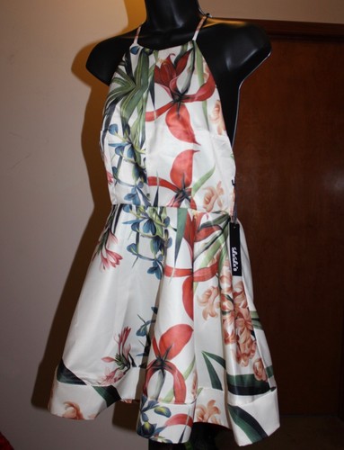 Sunny Centerpiece Cream Floral Print Skater Dress by Lulu’s - Picture 7 of 12