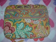 VERA BRADLEY IPAD / TABLET CASE - PREOWNED