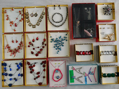 New Lot Pack of 16 Big Box Store Jewelry earring Necklace Bracelet Brooch 503