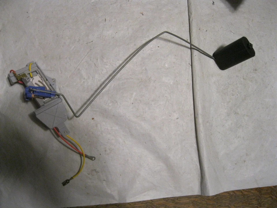 Fuel Tank Sender Assembly Motorcraft PS-305 fits 05-07 Ford Freestyle - Изображение 4 из 4