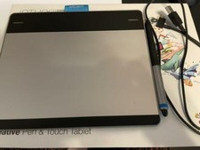 WACOM CTH-480 Intuos Comic Art Pen & Touch Tablet USB Graphics Tablet Japan